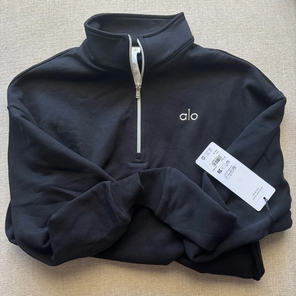 ALO Accolade 1/4 Zip Pullover Black ✨